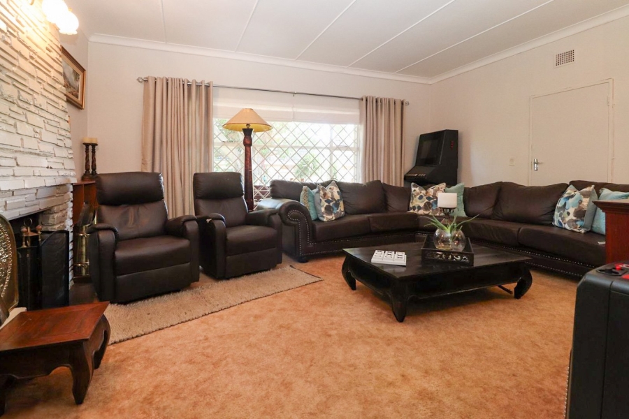 3 Bedroom Property for Sale in Flamwood North West